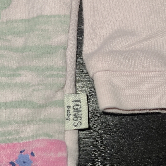 🛍Charming Pink Giraffe Kids Sweatshirt - Picture 4 of 5